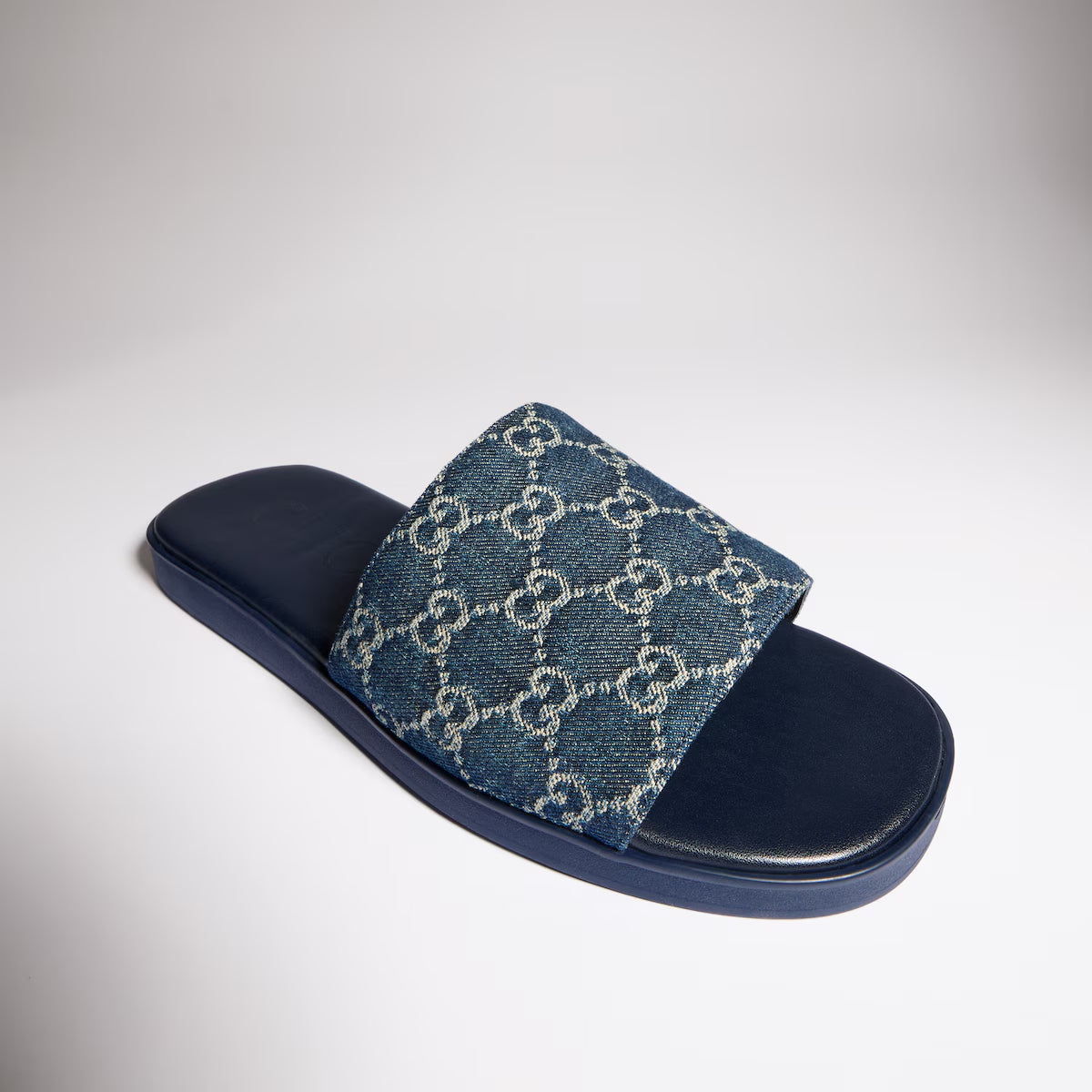 GUCCI Men's slide sandal