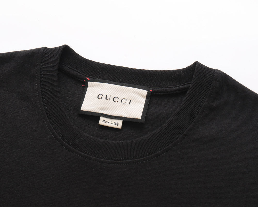 Gucci Logo T-Shirt in Black
