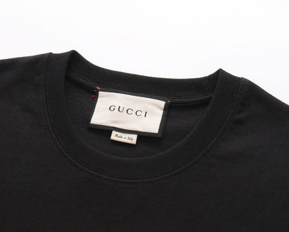 Gucci Logo T-Shirt in Black
