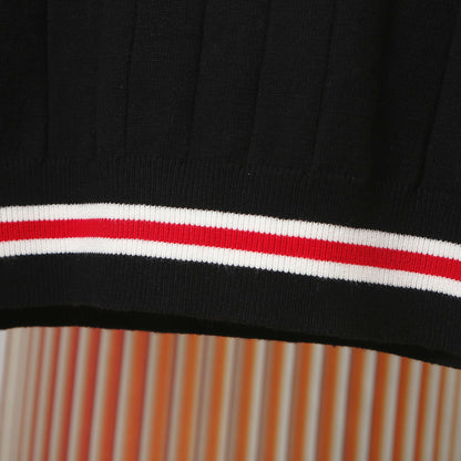 Gucci Unisex G8318 Embroidered V-Neck Sweater