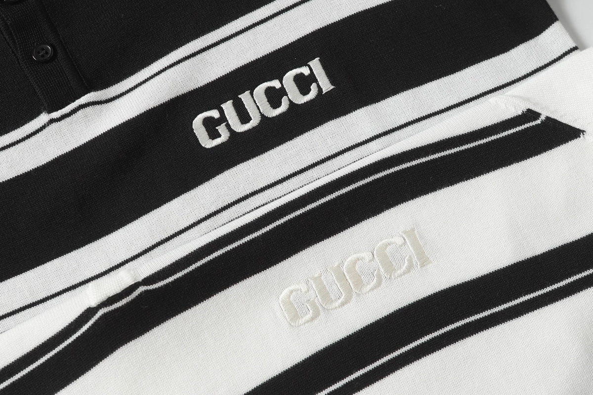 Gucci Logo T-Shirt in Black